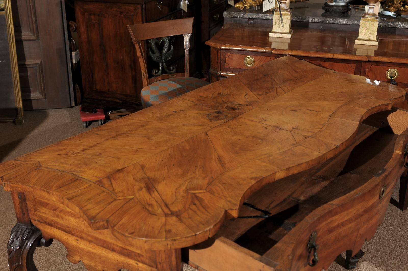 18th Century Italian Rococo Walnut Console with Serpentine Top and Carved Legs 1