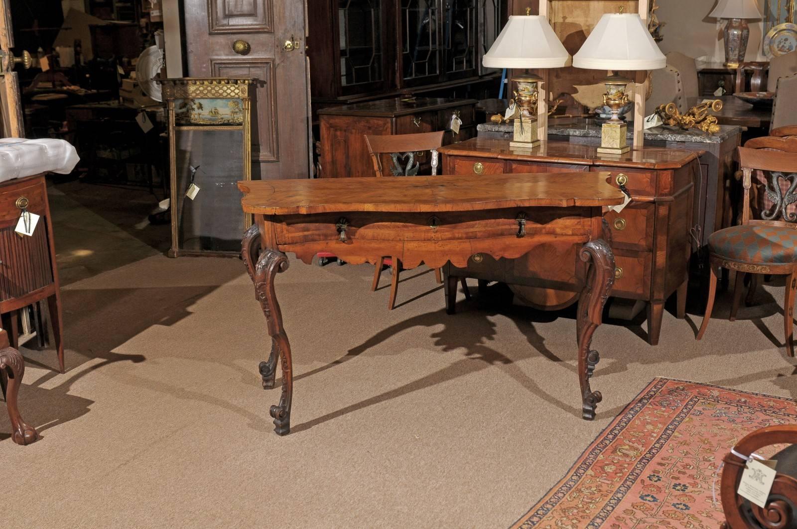 18th Century Italian Rococo Walnut Console with Serpentine Top and Carved Legs In Excellent Condition In Atlanta, GA
