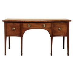 English George III Mahogany Sideboard with Spade Feet and Serpentine Front