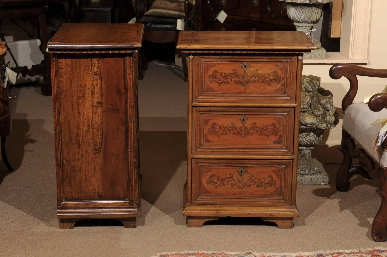 Pair of 19th Century Italian Petite Walnut Credenzas with Inlay 6