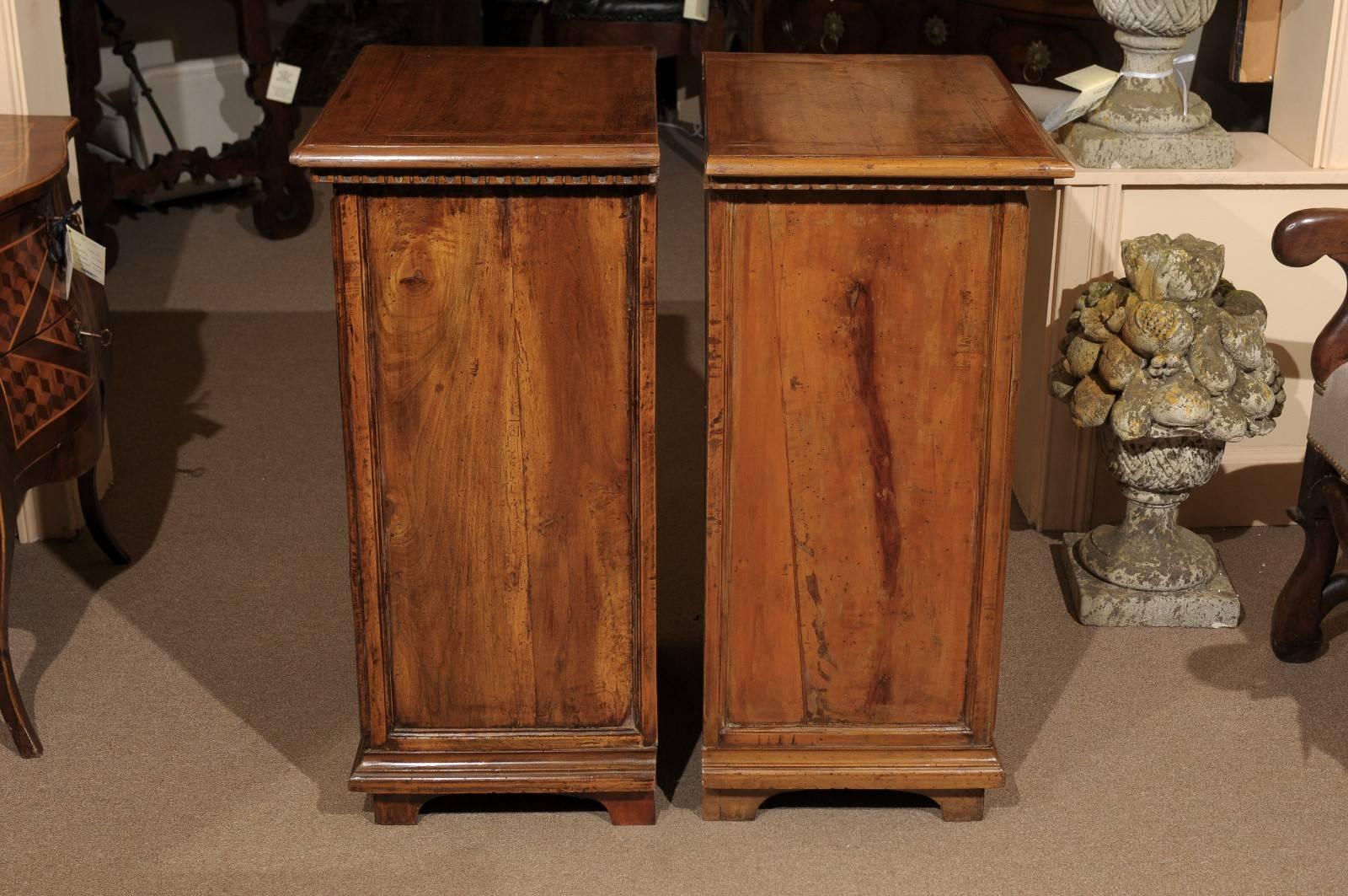 Pair of 19th Century Italian Petite Walnut Credenzas with Inlay 7