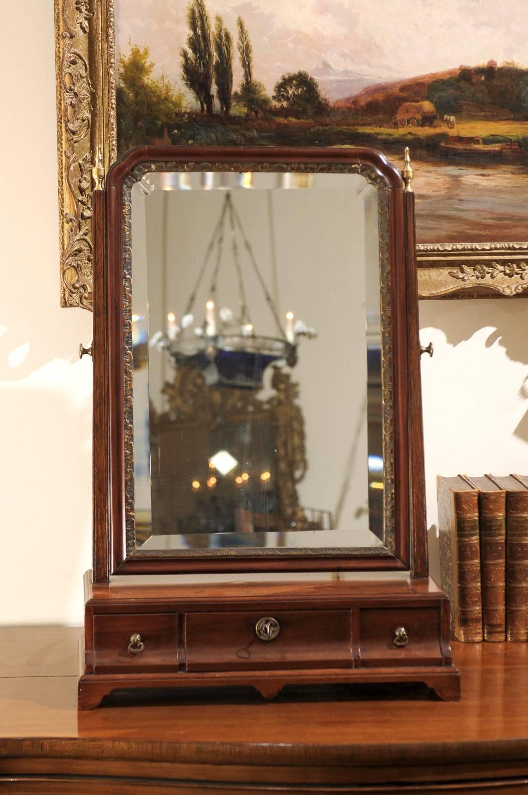 Miroir à abat-jour anglais en acajou de style George III, fin du XVIIIe siècle en vente 6