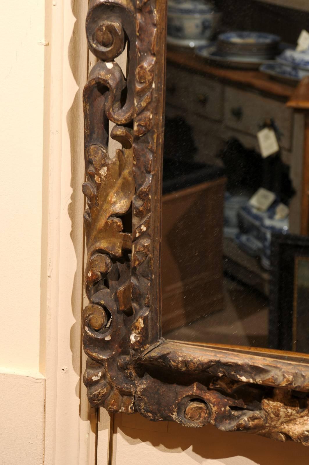 17th Century Italian Giltwood Framed Mirror with Acanthus Leaf Detail 3