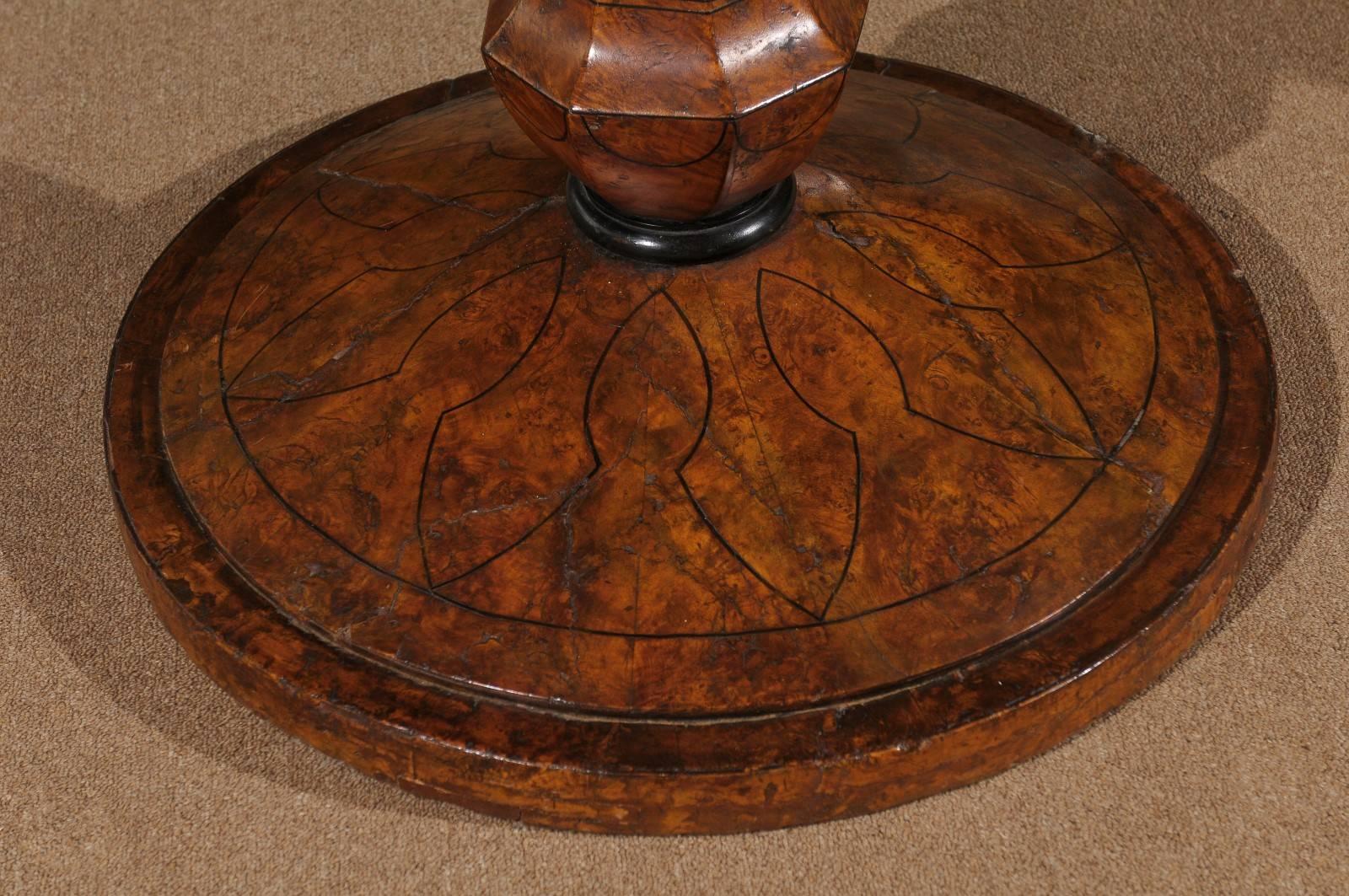 19th Century Biedermeier Burled Elm Centre Table with Ebonized String Inlay 5