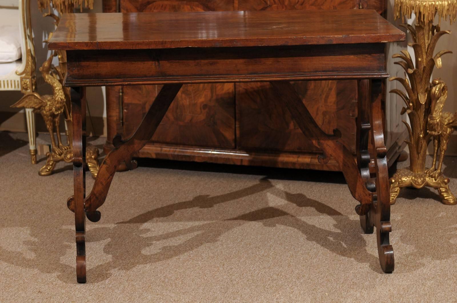 18th Century Italian Walnut Lyre Leg Console Table For Sale 4