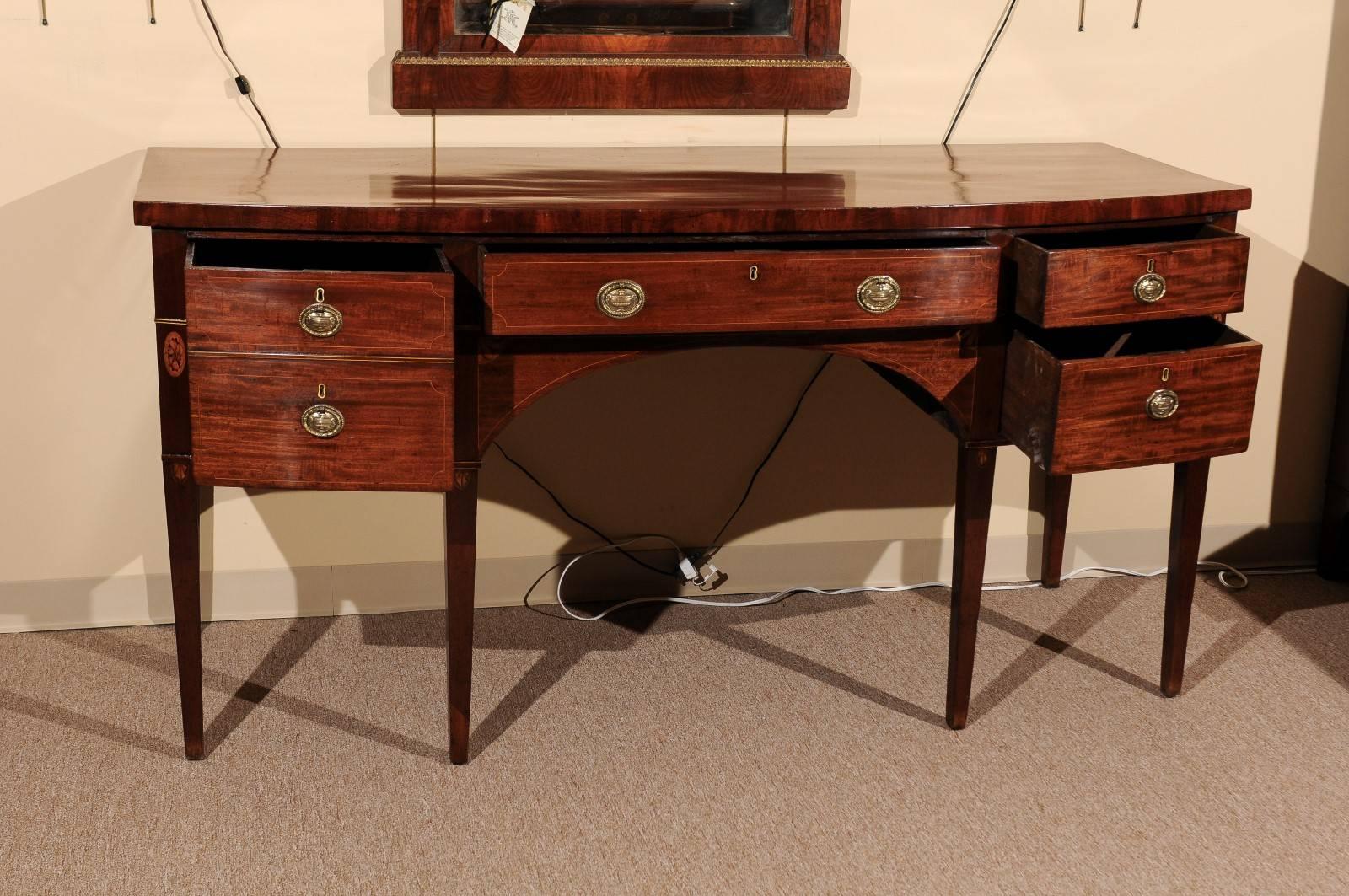 Early 19th Century English Mahogany Bow-Front Sideboard with Inlay In Good Condition In Atlanta, GA