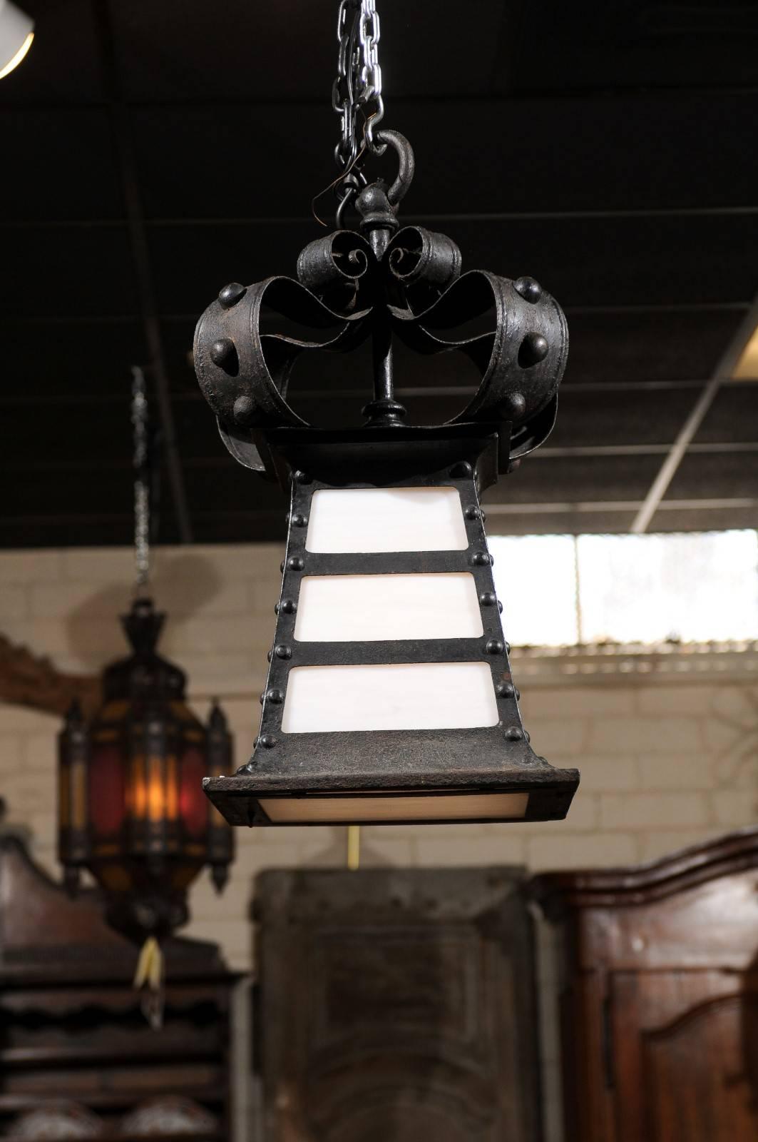 Farol francés de hierro, principios del siglo XX Vidrio cortado en venta