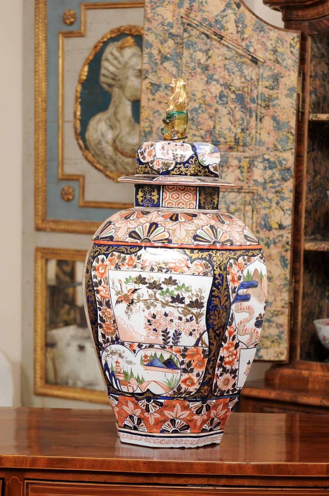 Ironstone Urn & Lid with Foo Dog Finial, England ca. 1820 For Sale 3