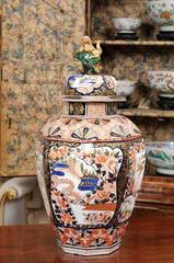 Ironstone Urn & Lid with Foo Dog Finial, England ca. 1820