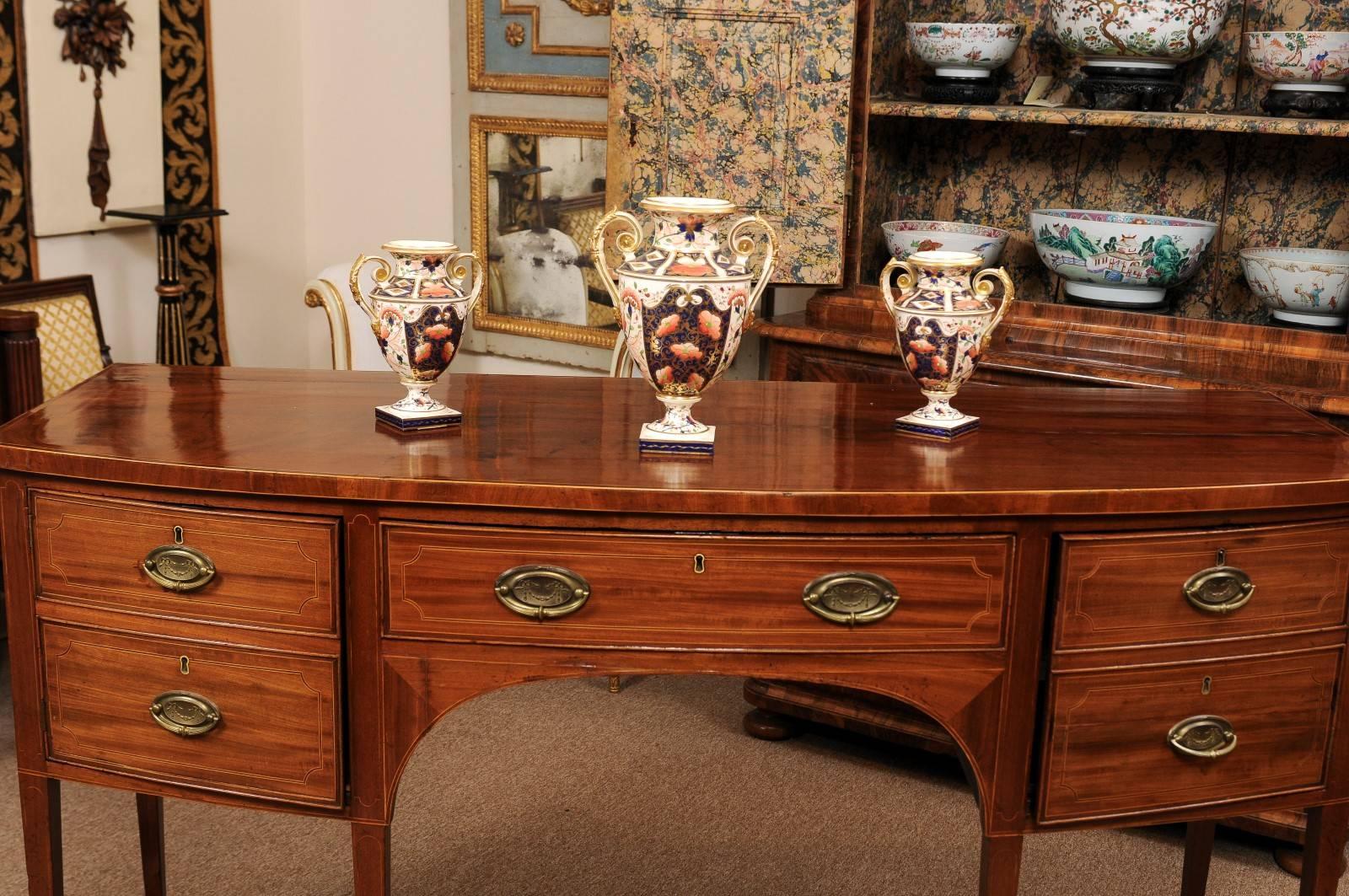 Inglese Set di 3 guarniture inglesi del XIX secolo in vendita