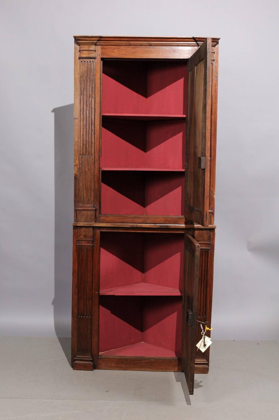 French Directoire Walnut Corner Cupboard, ca. 1790 For Sale 3