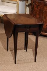 George III Period Gate Leg Drop-Leaf Mahogany Table, England, circa 1790
