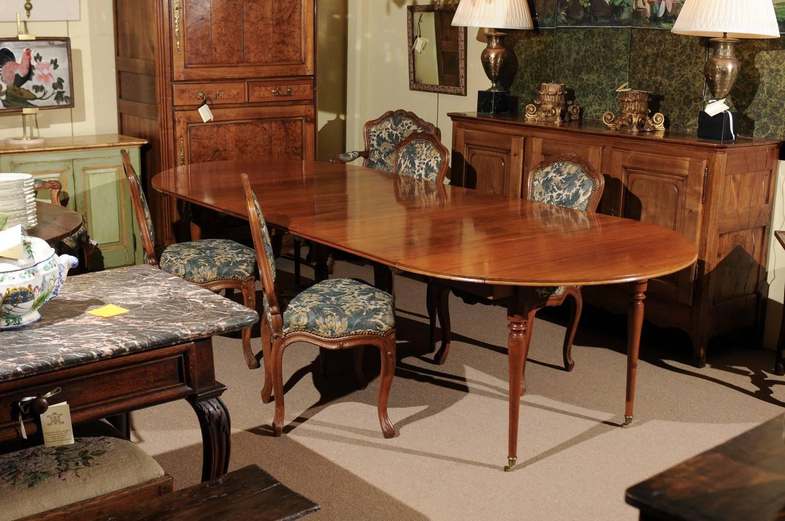 French Extension Dining Table in Mahogany & Turned Tapering Legs, France, 19th Century