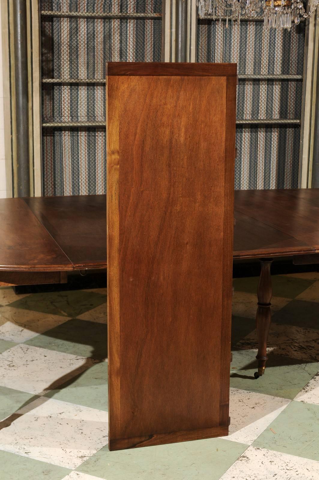 19th Century French Walnut Extension Dining Table, circa 1830 6