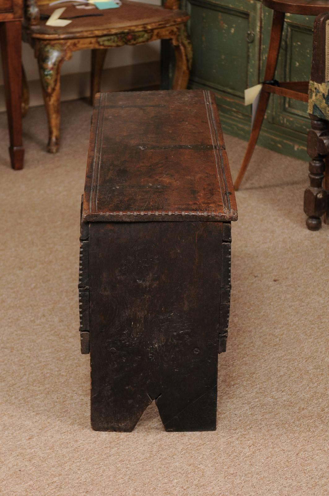 18th Century English Footed Oak Coffer with Carved Tulips 2