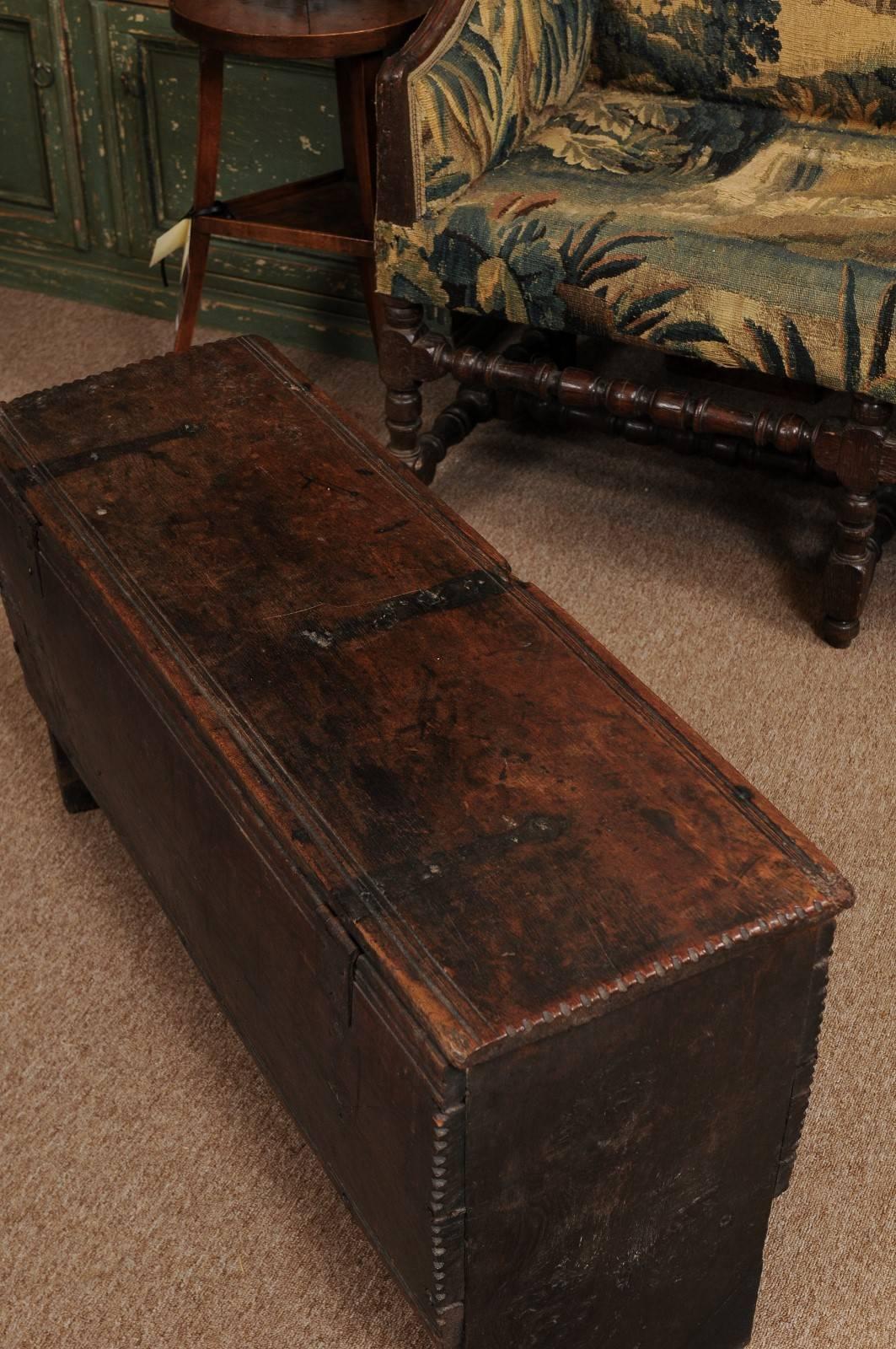18th Century English Footed Oak Coffer with Carved Tulips 5