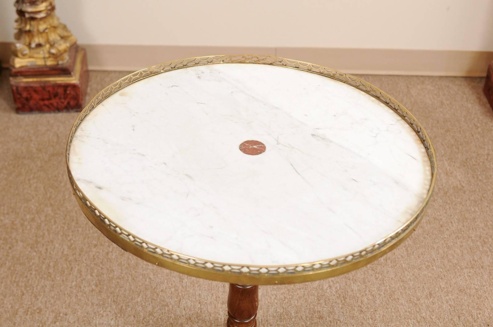 French Louis XVI Revolving Walnut Gueridon with Marble Top 3