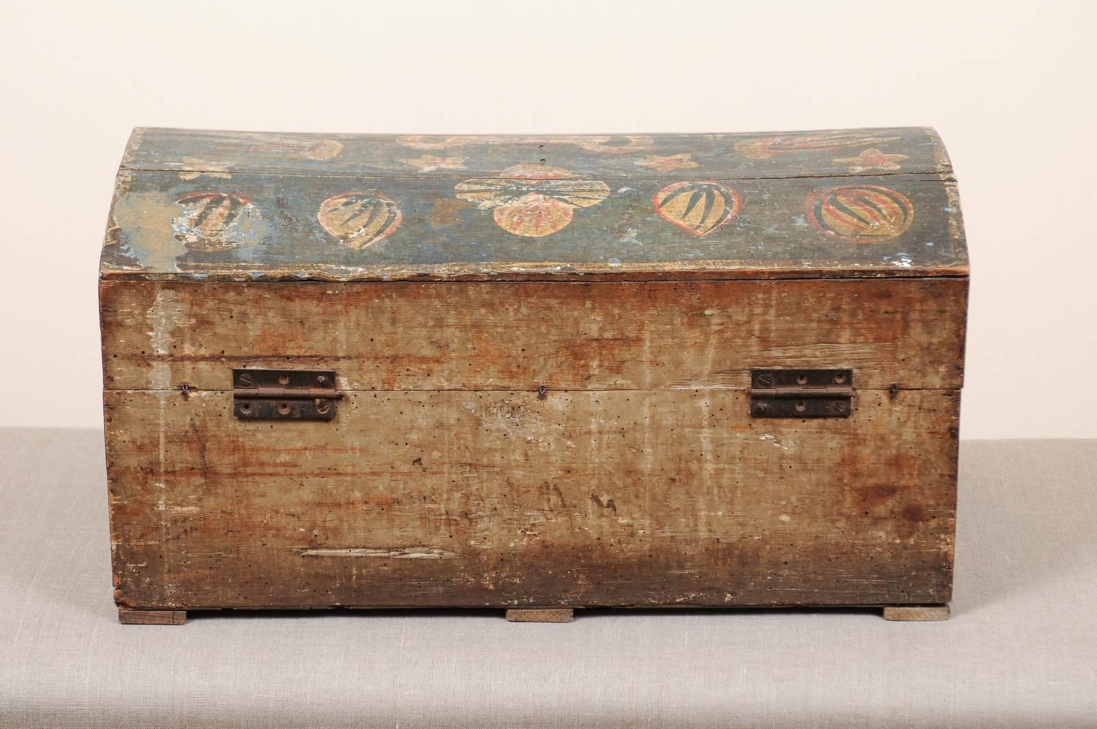 19th Century, Swedish Painted Brides Box with Floral Motif 2