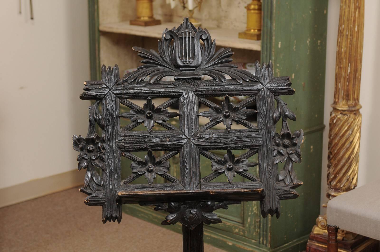 19th Century French Black Forest Music Stand with Carved Lyre Crest and Flowers 4