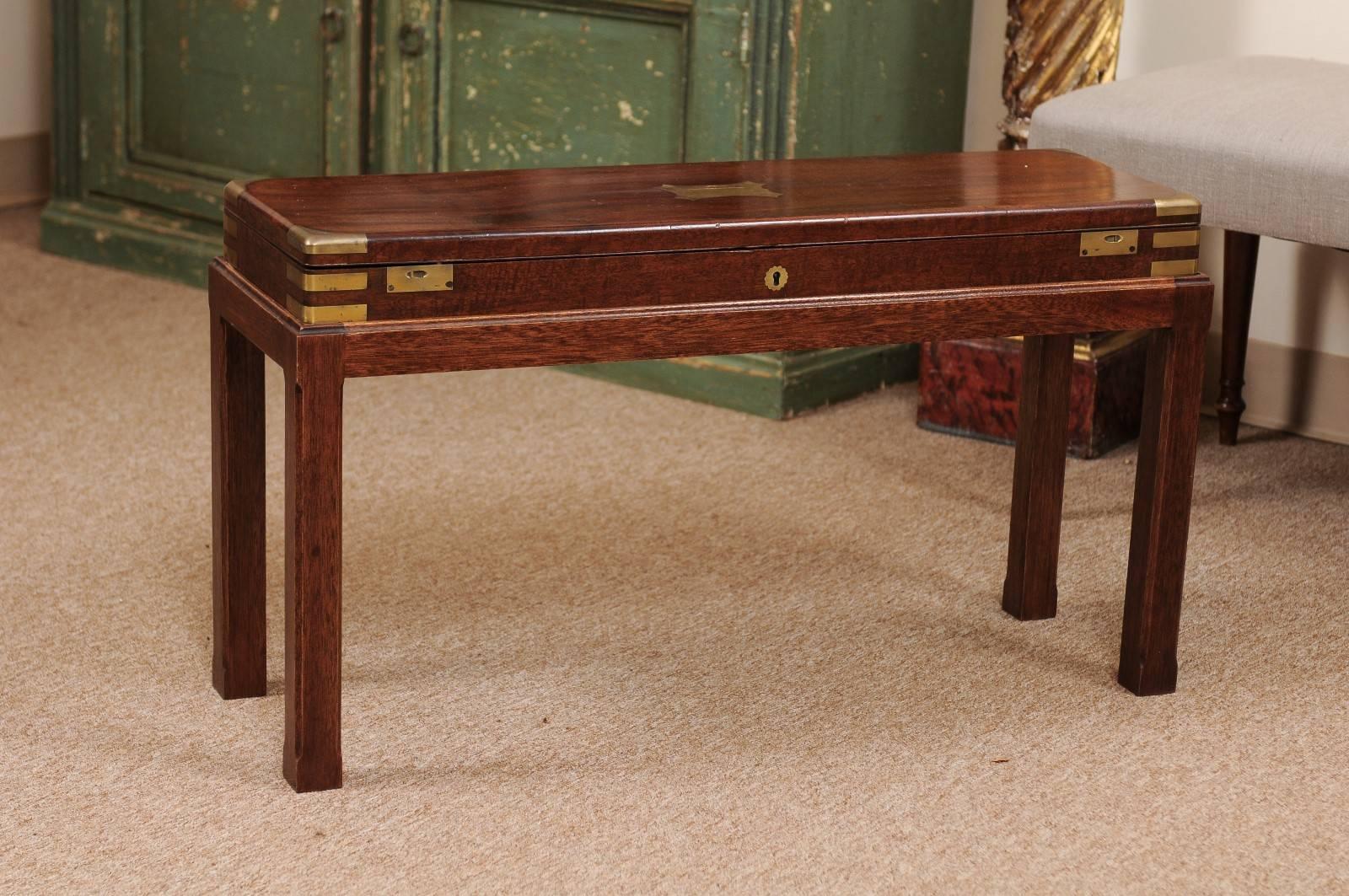 19th century English mahogany gun case with brass on later stand.

William Word Fine Antiques, Atlanta's source for antique interiors since 1956. 



 