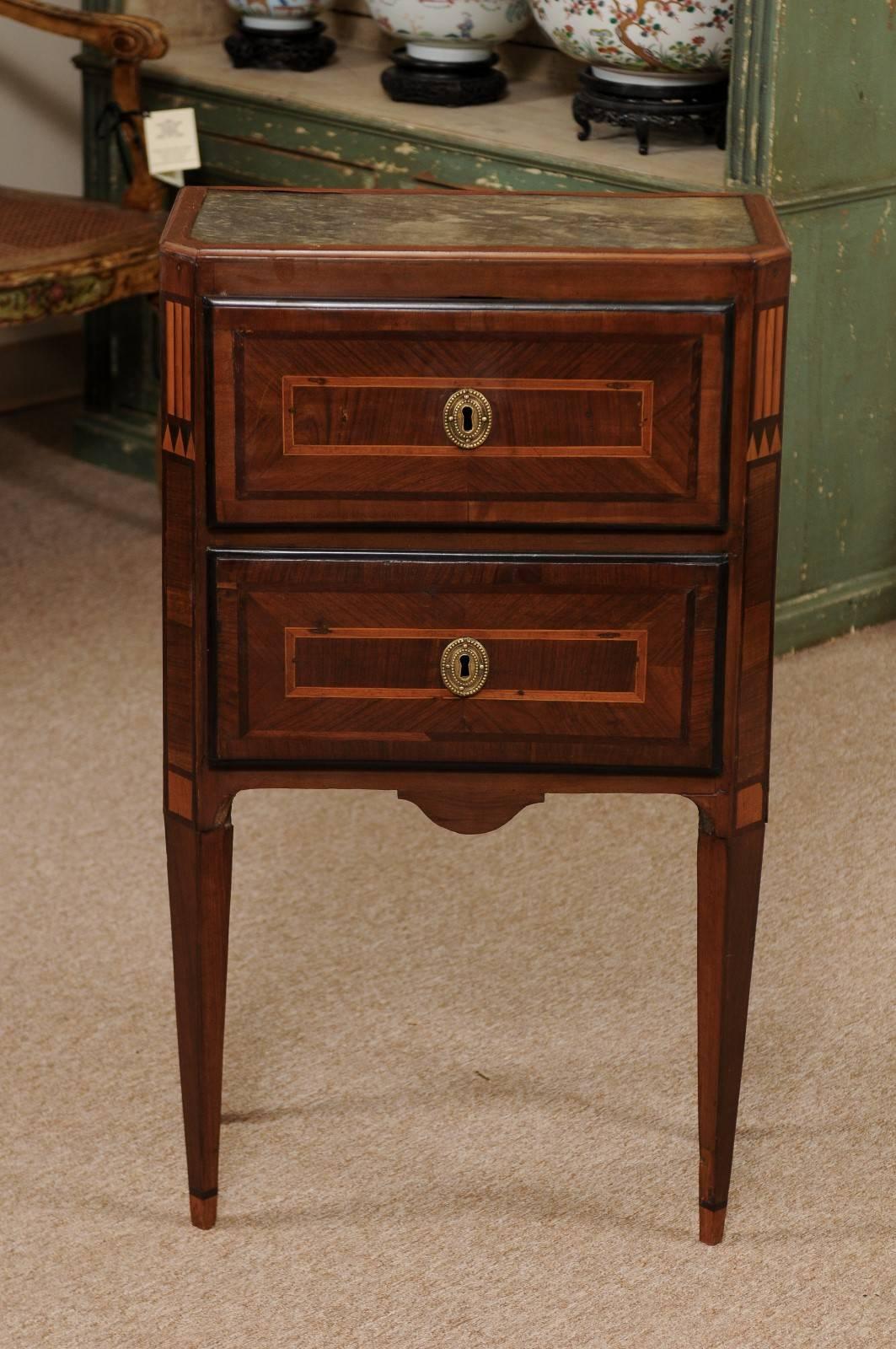 Early 19th Century Italian Neoclassical Style Two-Drawer Commodini with Inlay 2