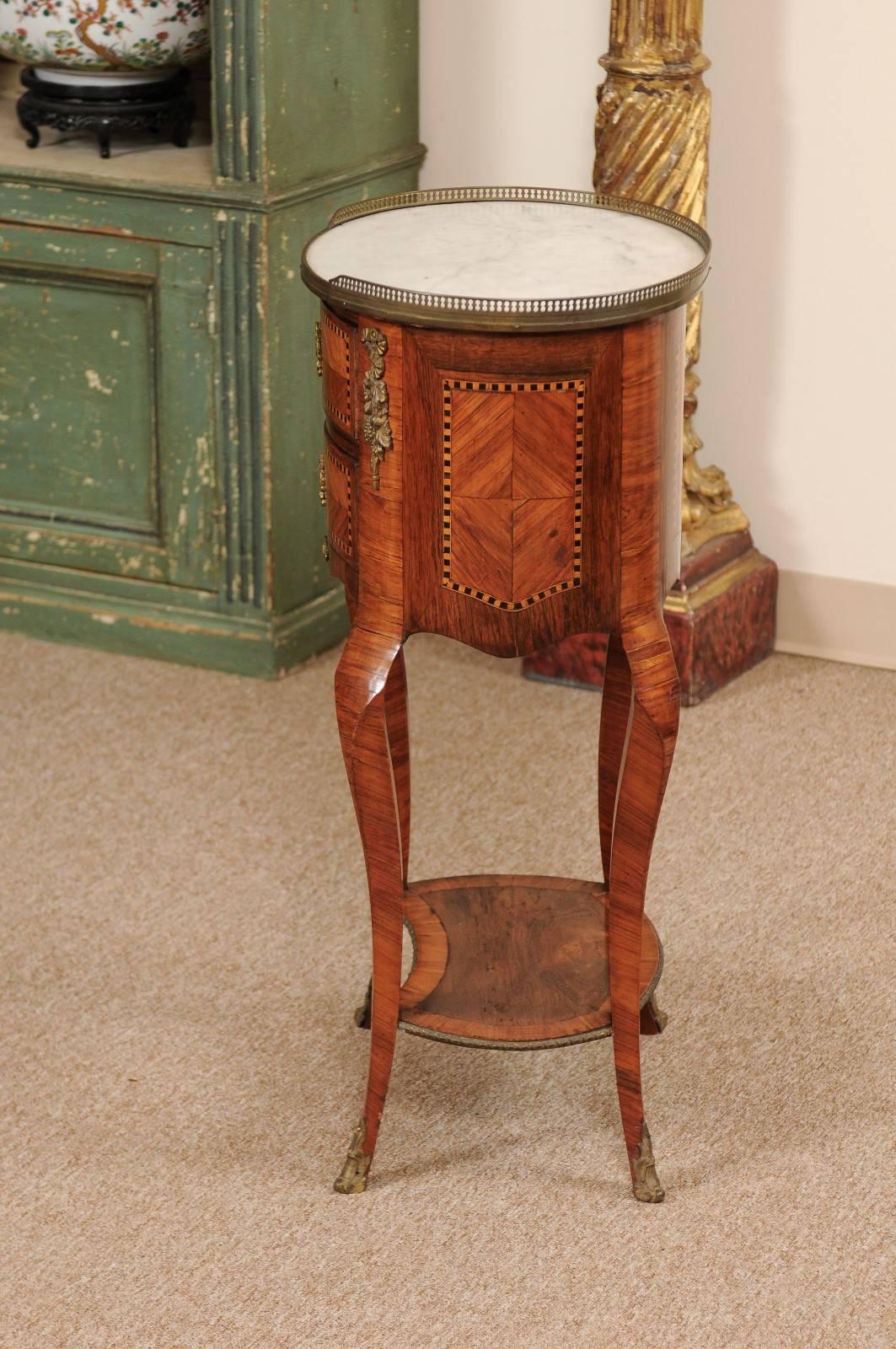 19th Century French Inlaid Tulipwood Chevet with Oval White Marble Top For Sale 3