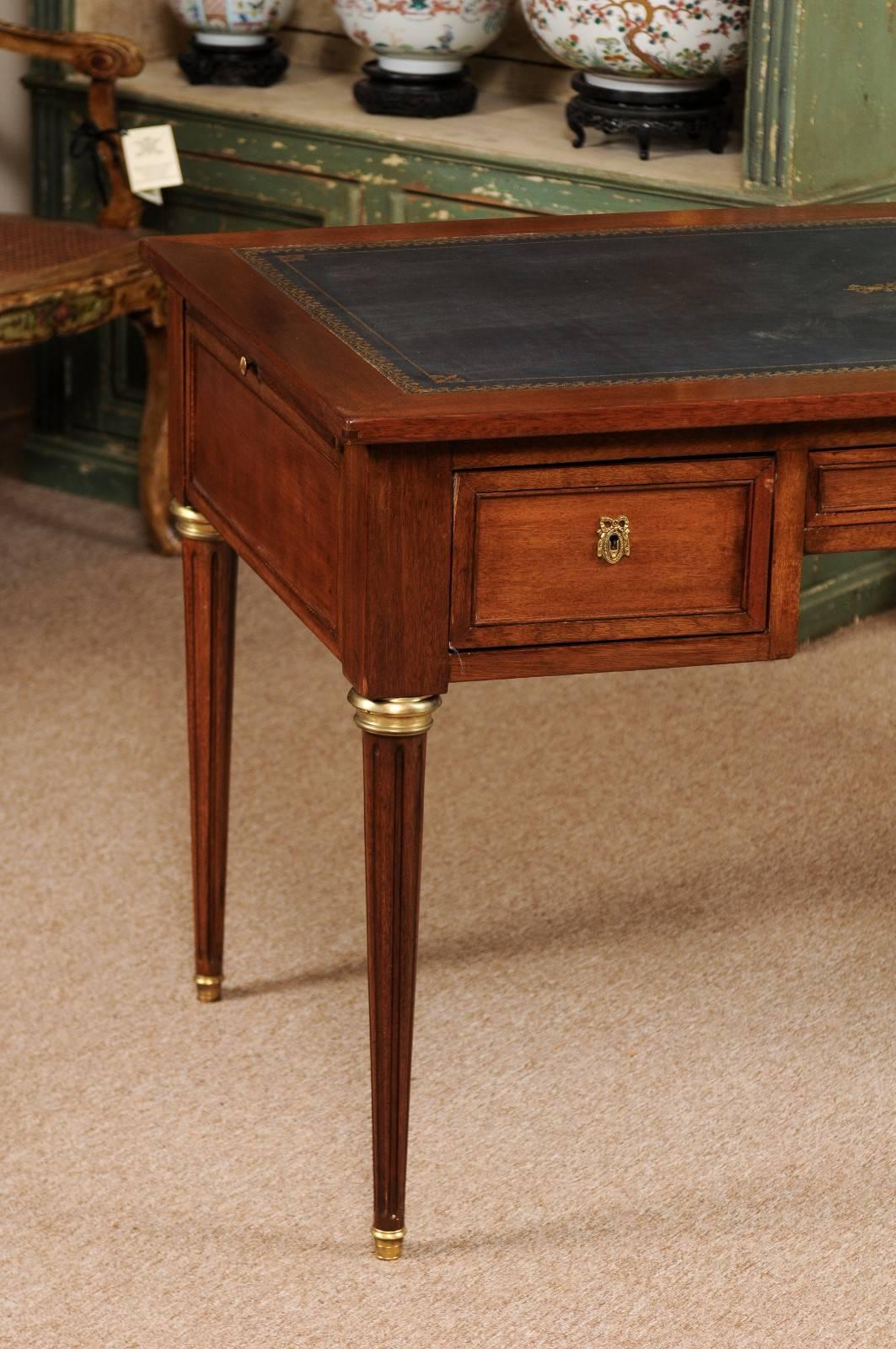 Louis XVI Style French Mahogany Bureau Plat or Writing Desk In Good Condition In Atlanta, GA