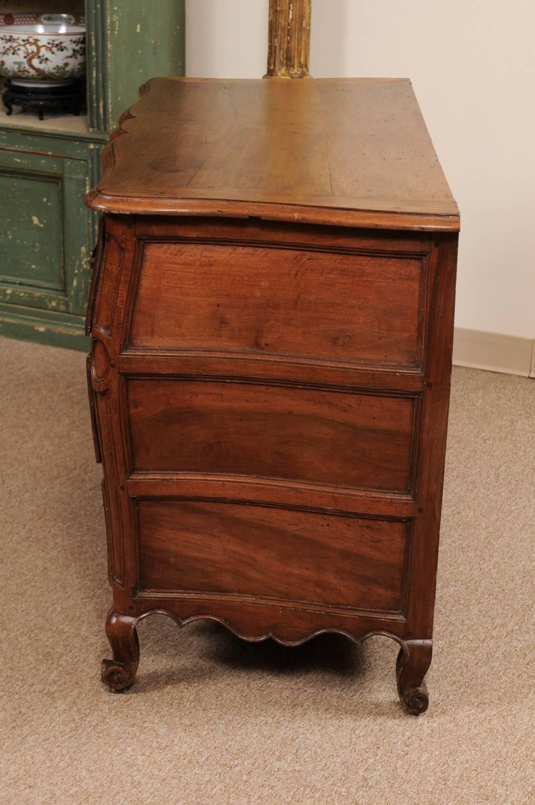 18th Century French Walnut Louis XV Three-Drawer Commode with Linen Fold Front 5