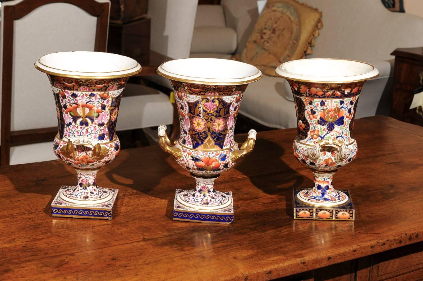 Set of 3 Large Derby Urns, England 19th Century For Sale 4