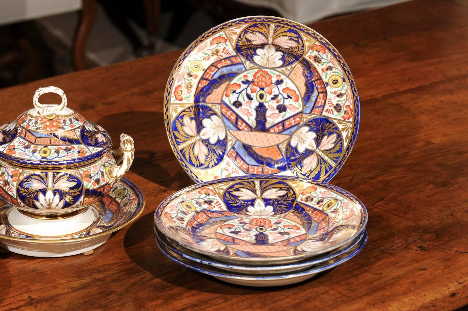 Pair of Derby Sauce Tureens w/ Lid & Underplate and 4 Plates, England 19th Cent For Sale 2