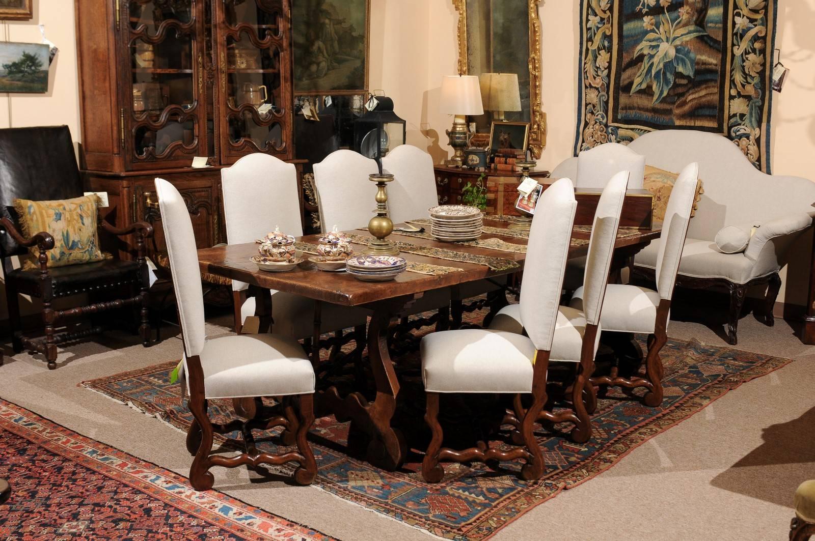 Set of Eight French Louis XIV Style Oak Upholstered Back Dining Chairs in Oak In Good Condition In Atlanta, GA