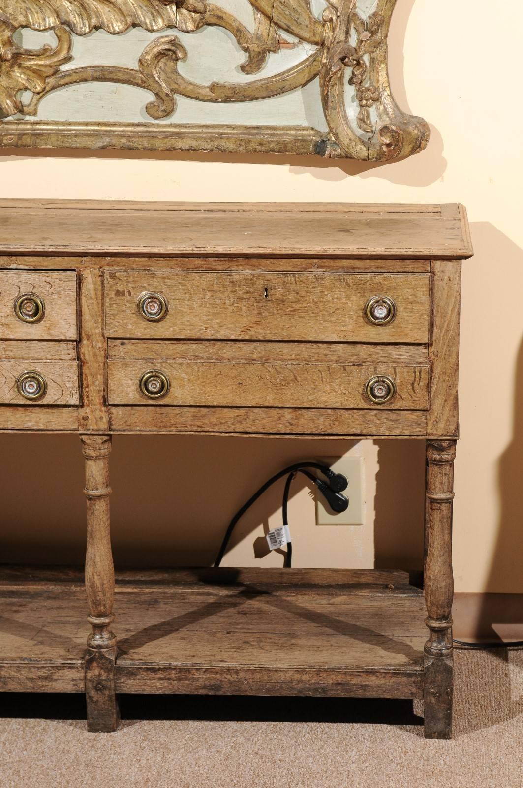 18th Century English Bleached Oak Dresser Base with Five Drawers and Lower Shelf In Good Condition In Atlanta, GA