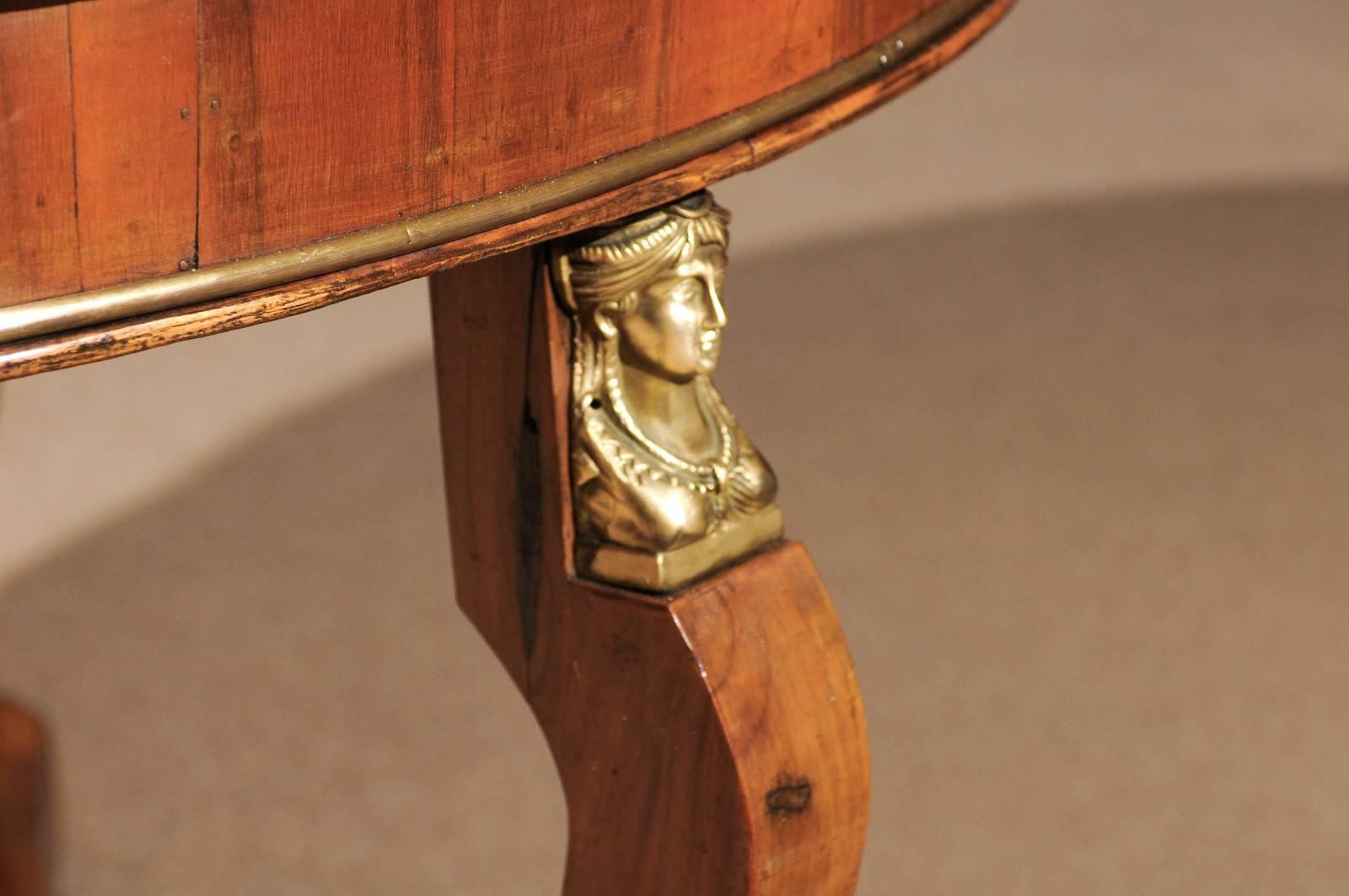 Italian Empire Walnut Center Table with Sunburst Veneer, circa 1820 1