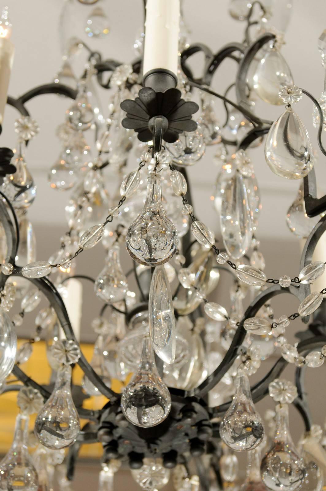 French Louis XV Style Chandelier with Black Metal Frame & Clear Crystals, 1890 For Sale 4