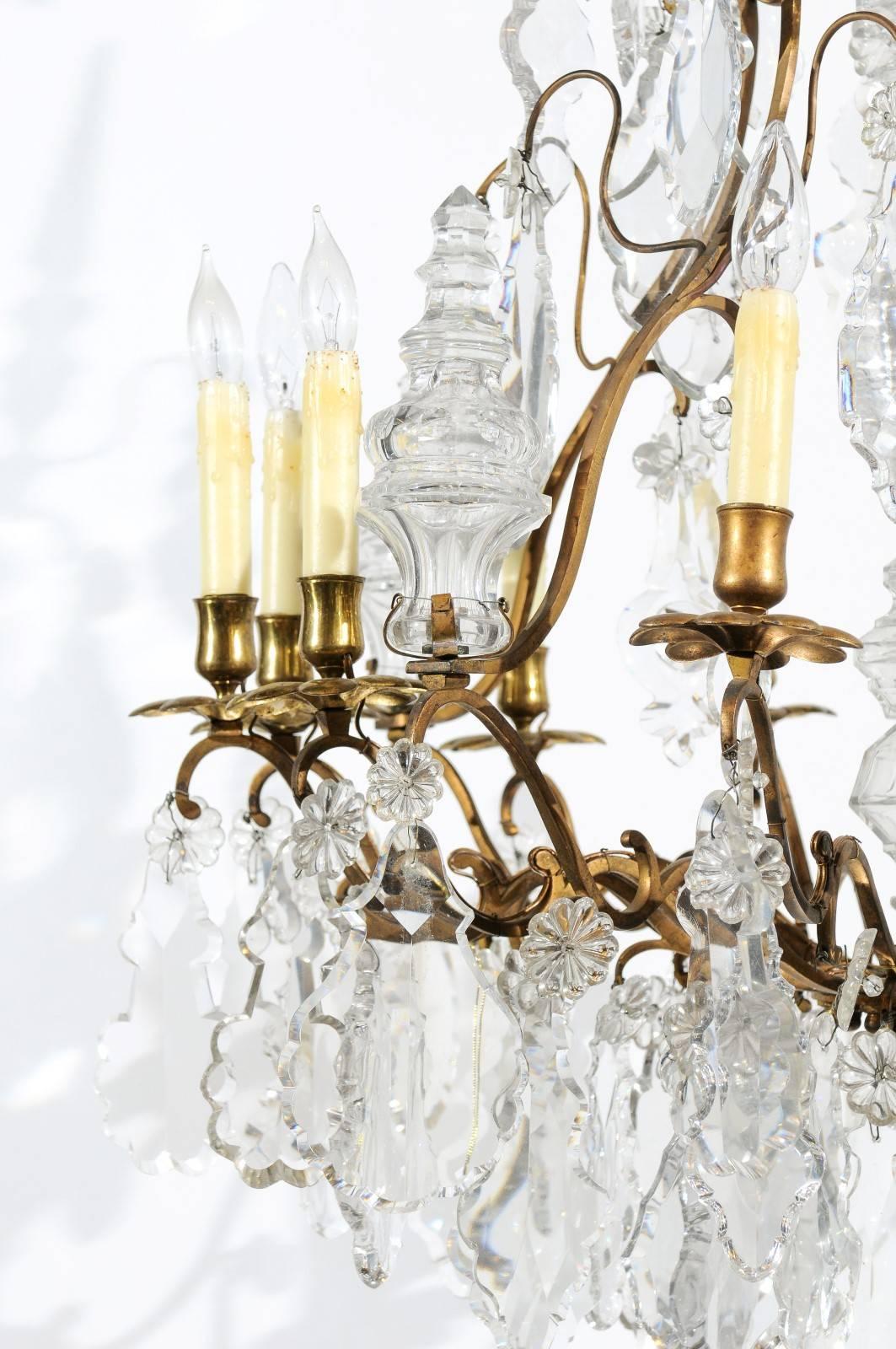Crystal & Bronze Louis XV Style Chandelier with 12 Lights, 19th Century France For Sale 2