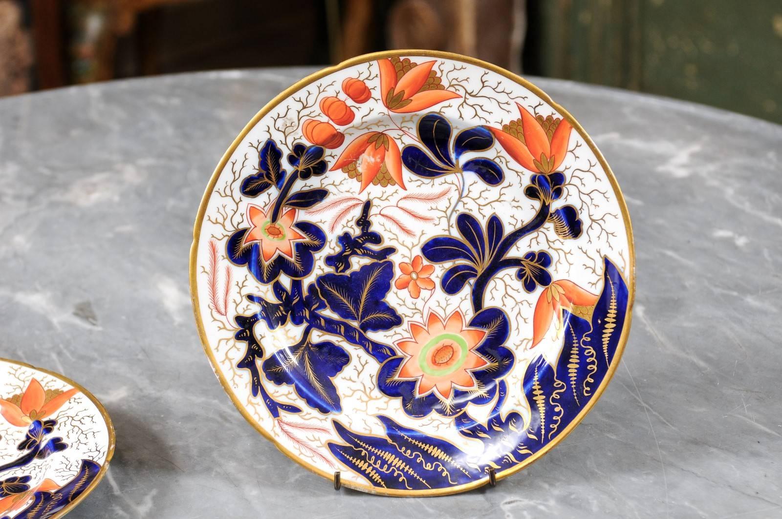 Porcelaine Paire d'assiettes en porcelaine anglaise de Coalport du 19ème siècle en vente