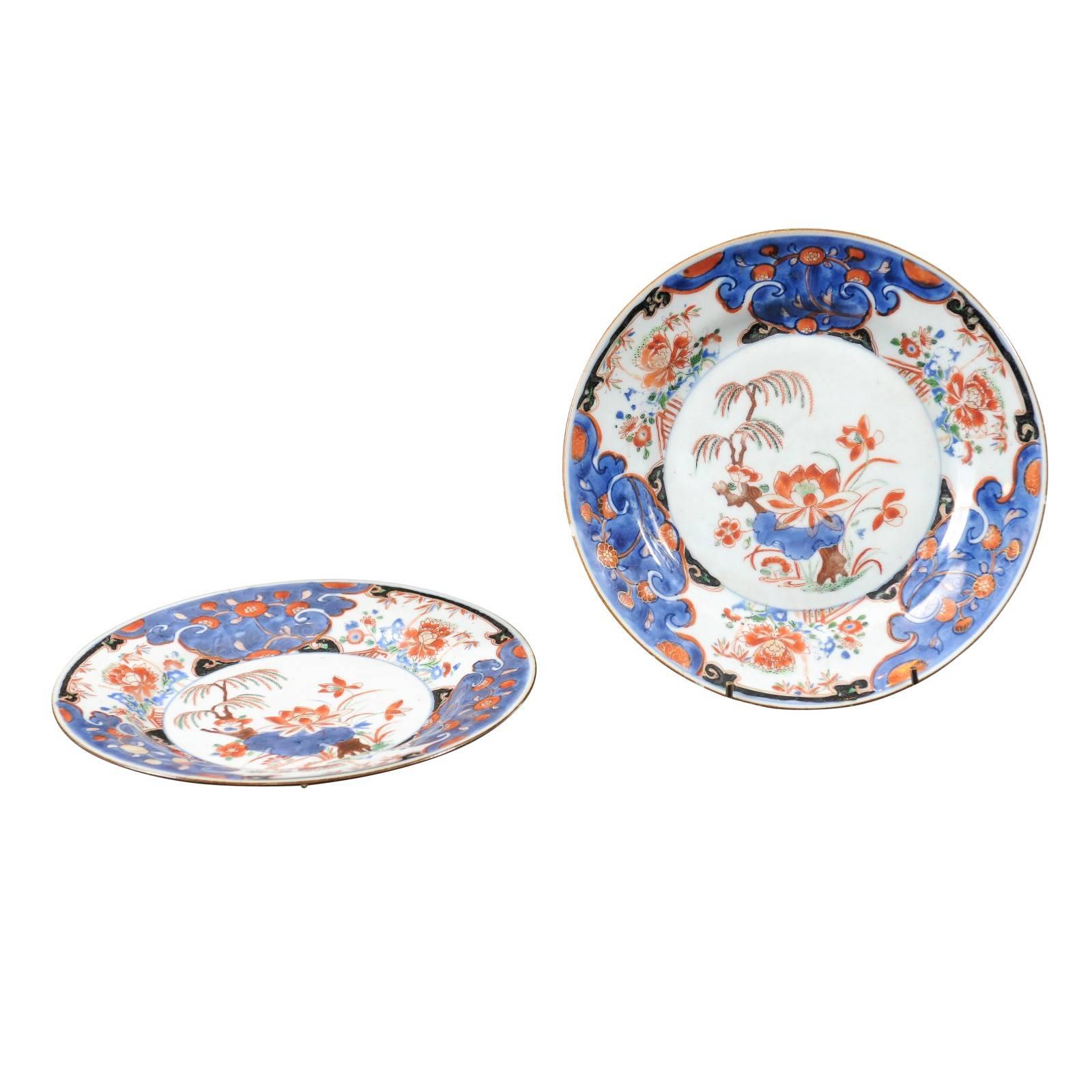 Pair of 18th Century Chinese Export Imari Plates For Sale
