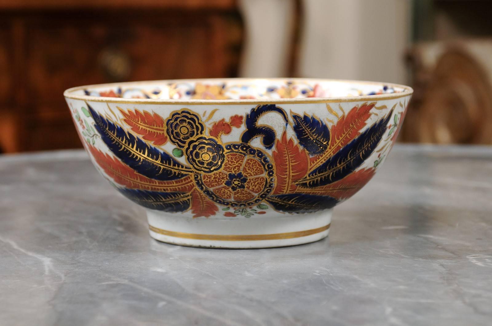 English Spode “Tabacco Leaf” Punch Bowl after Chinese Export Design, England, ca. 1820 For Sale