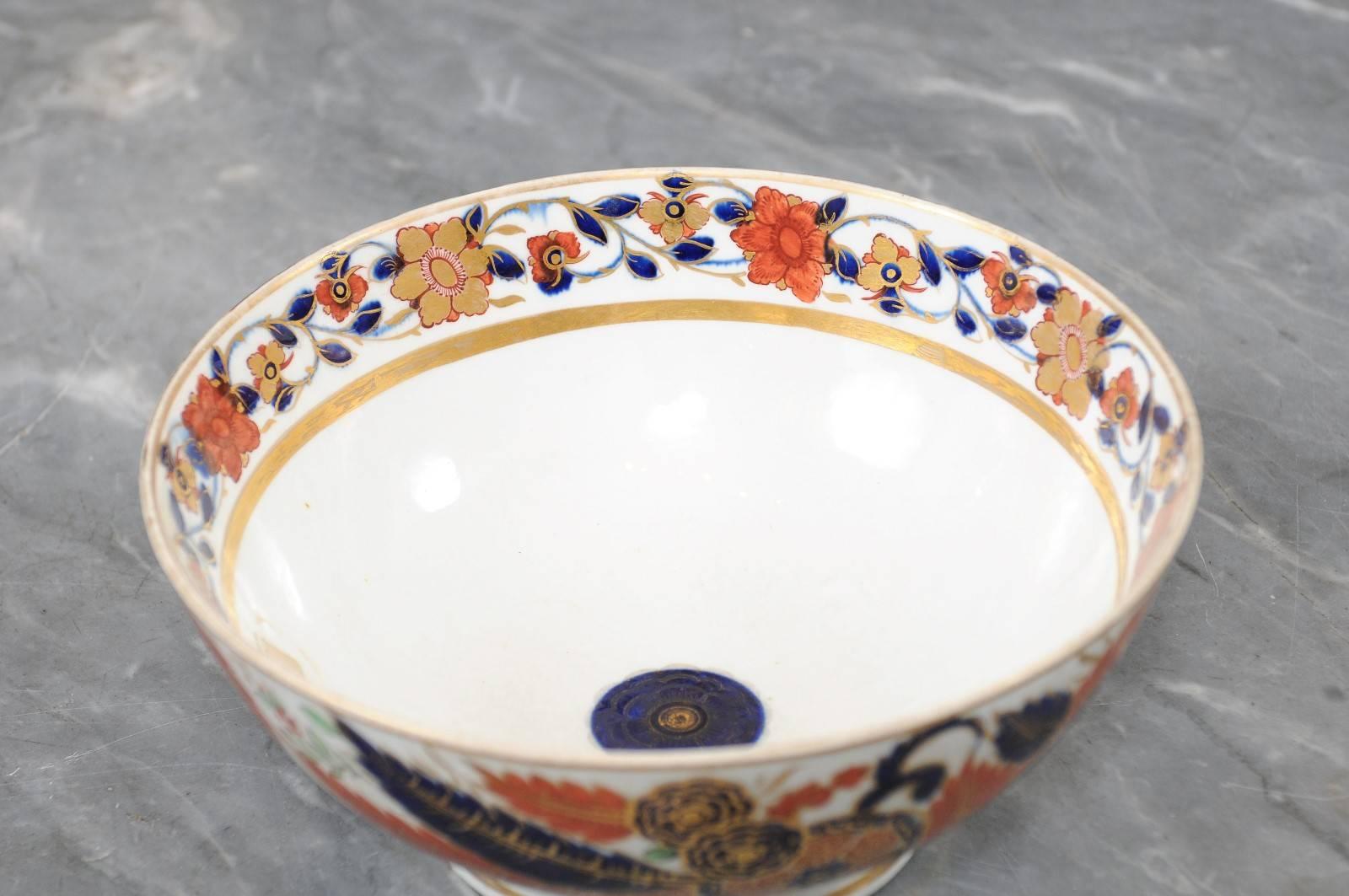 Spode “Tabacco Leaf” Punch Bowl after Chinese Export Design, England, ca. 1820 In Good Condition For Sale In Atlanta, GA