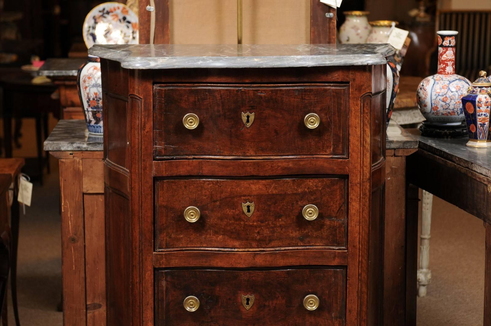 18th Century French Louis XV Walnut Serpentine Front Commode with Marble Top 1