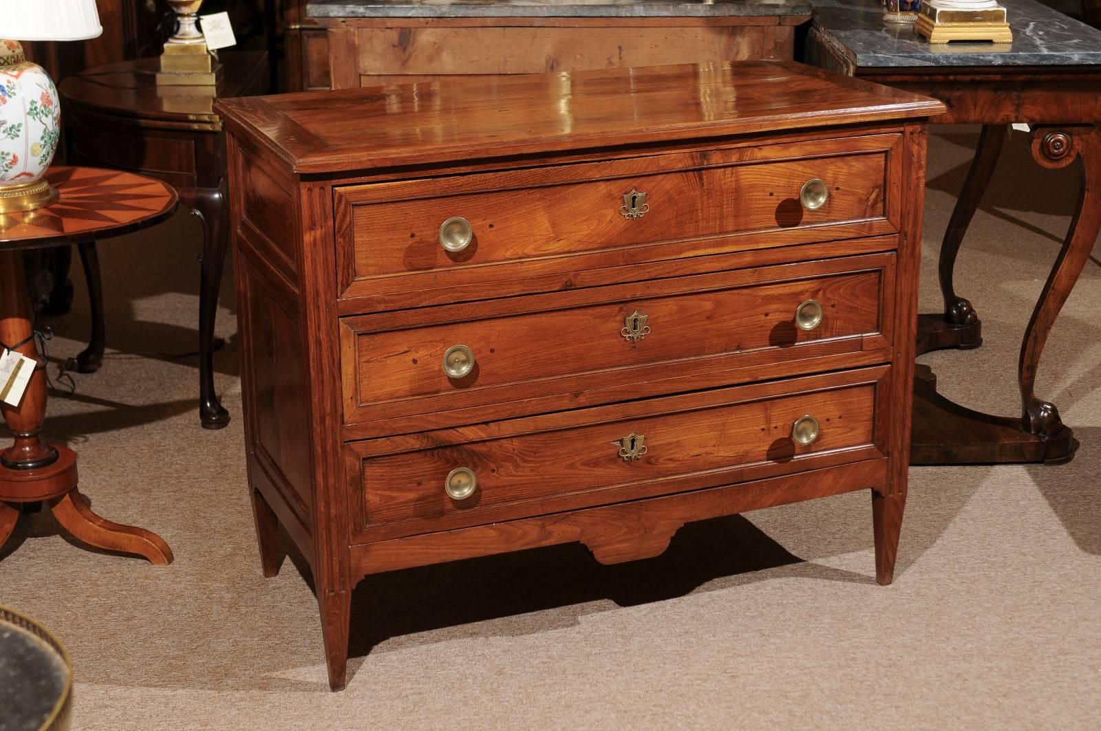 Early 19th Century French Directoire Elm Commode, circa 1800