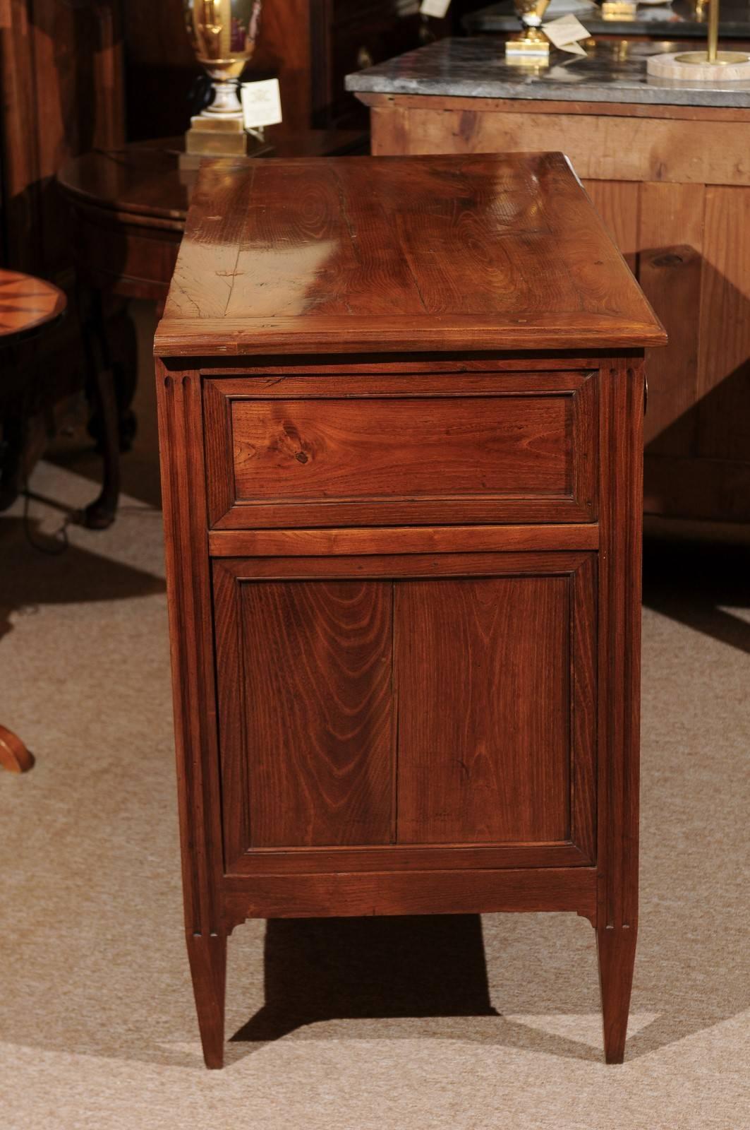 French Directoire Elm Commode, circa 1800 3
