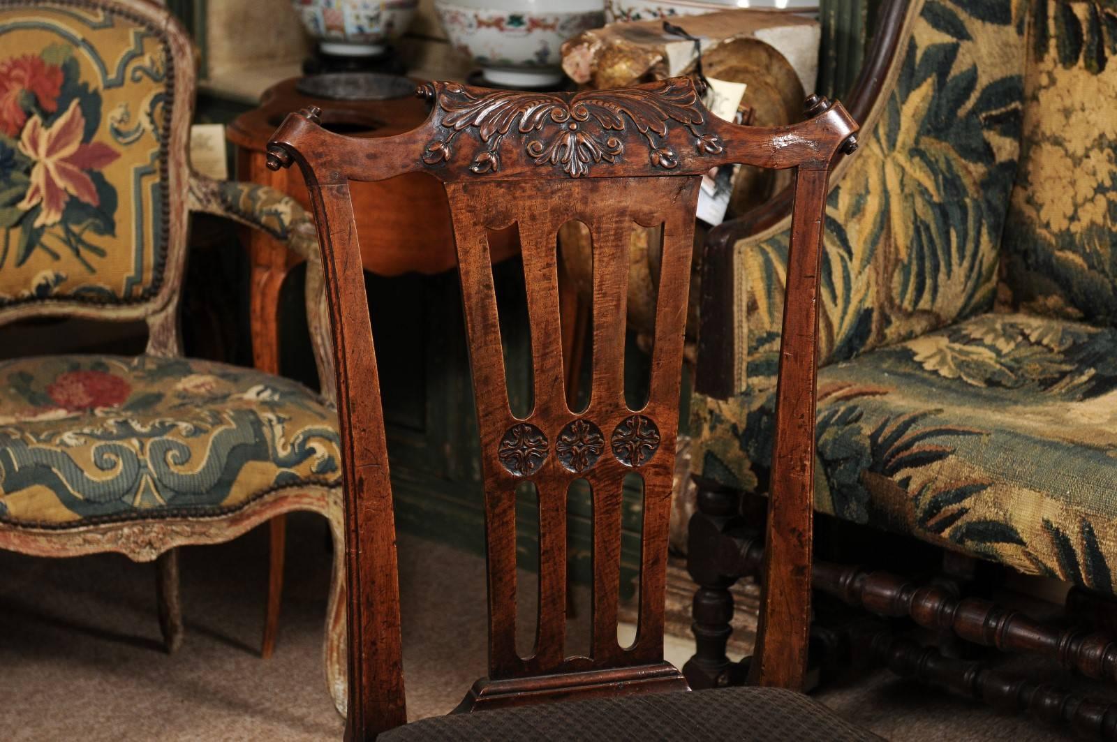 Mid-18th Century 18th Century English Chippendale Side Chair in Walnut with Pierced Back Splat