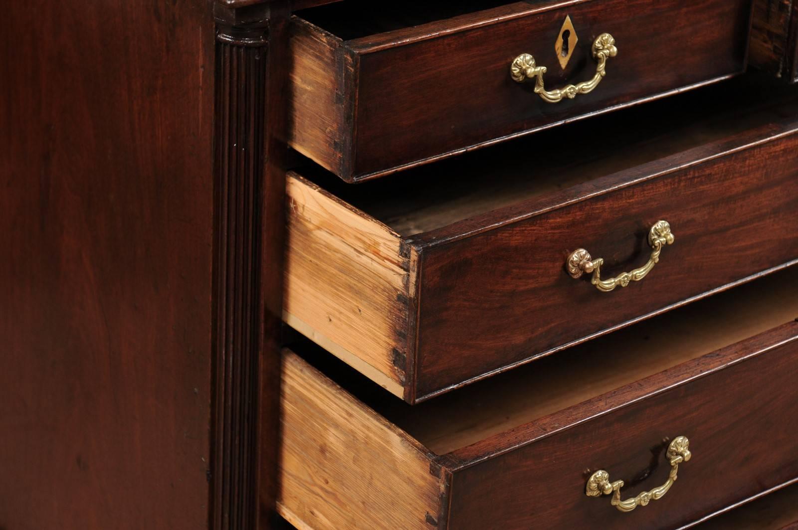 18th Century English George III Mahogany Chest with 5 Drawers 1