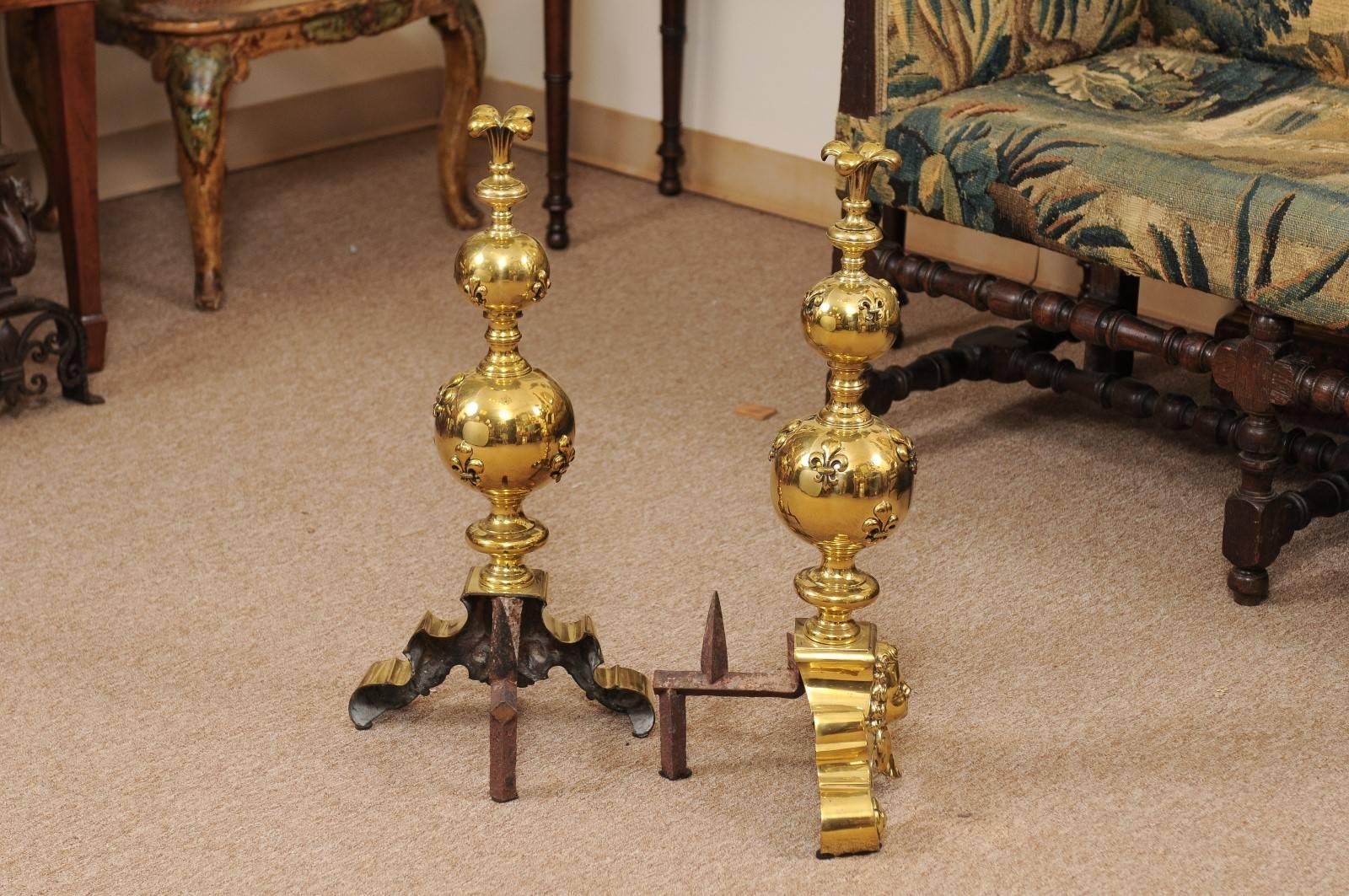 Pair of Large 19th Century Brass Andirons with Fleur di Lyes For Sale 1