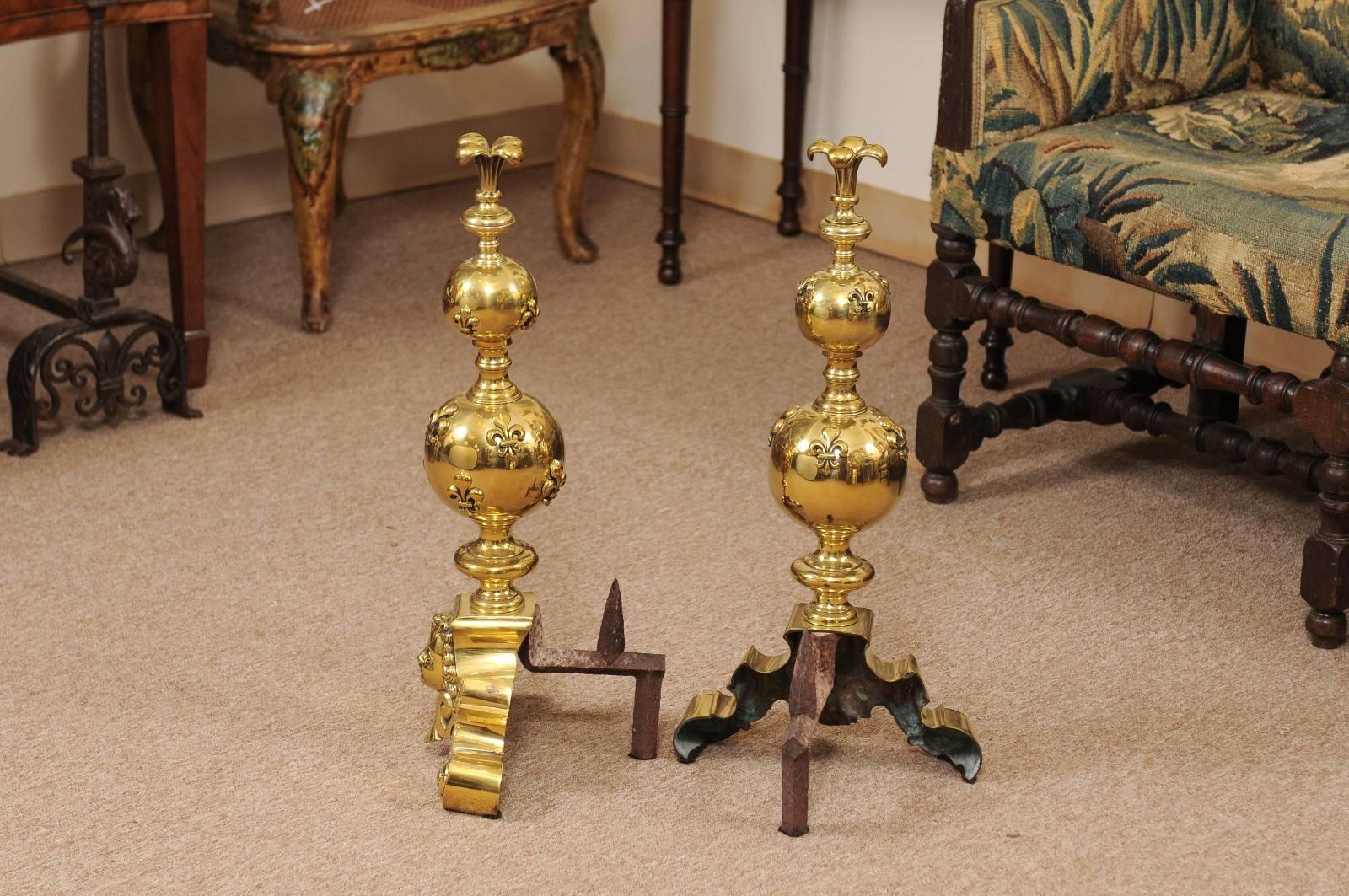 Pair of Large 19th Century Brass Andirons with Fleur di Lyes For Sale 2