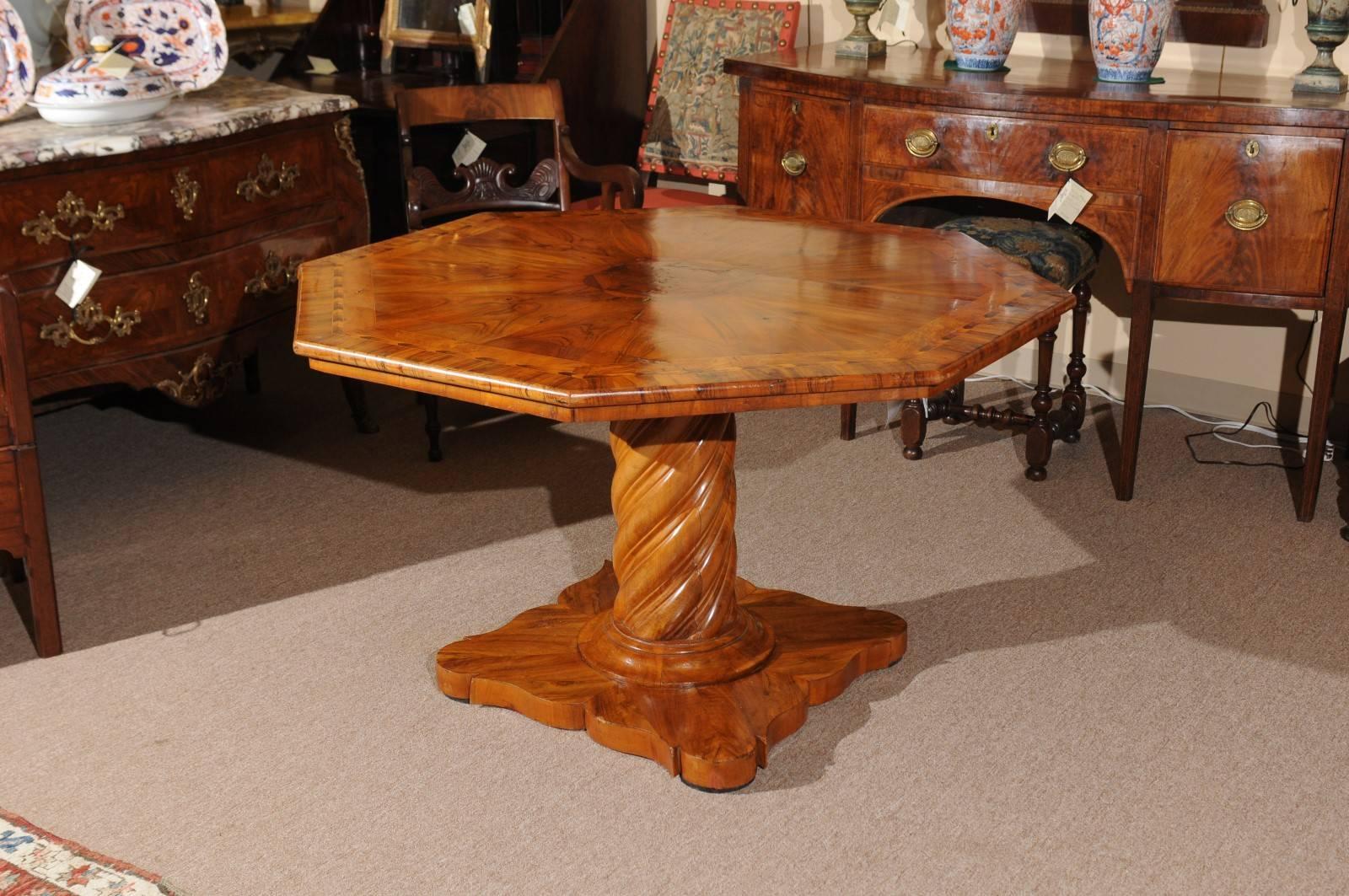 Inlay 19th Century Italian Neoclassical Style Inlaid Walnut Center Table For Sale