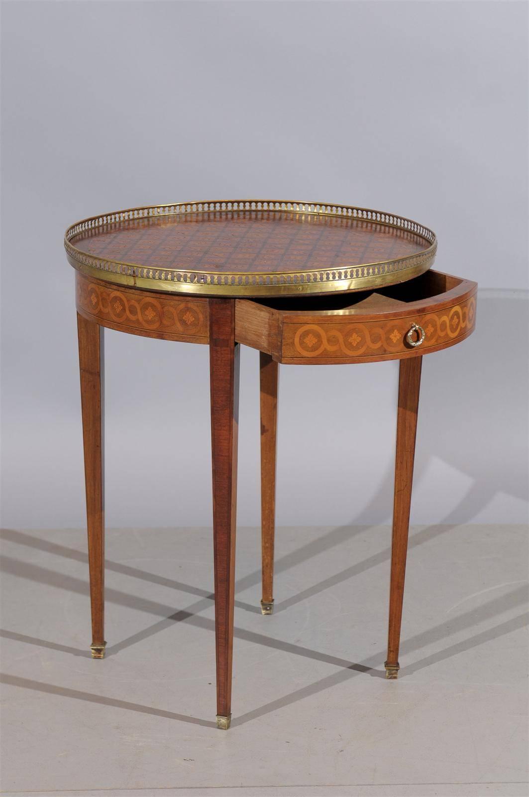 French Louis XVI Style Parquetry Inlaid Bouillotte Table, Early 20th Century In Excellent Condition In Atlanta, GA