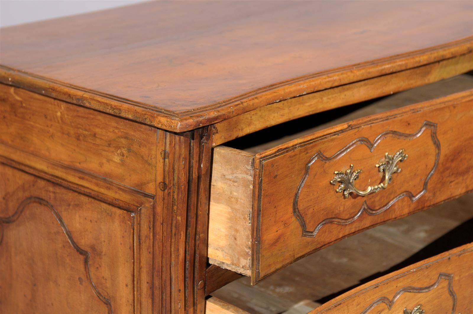 Italian Transitional Walnut Commode with Greek Key Carving, Late 18th Century 5