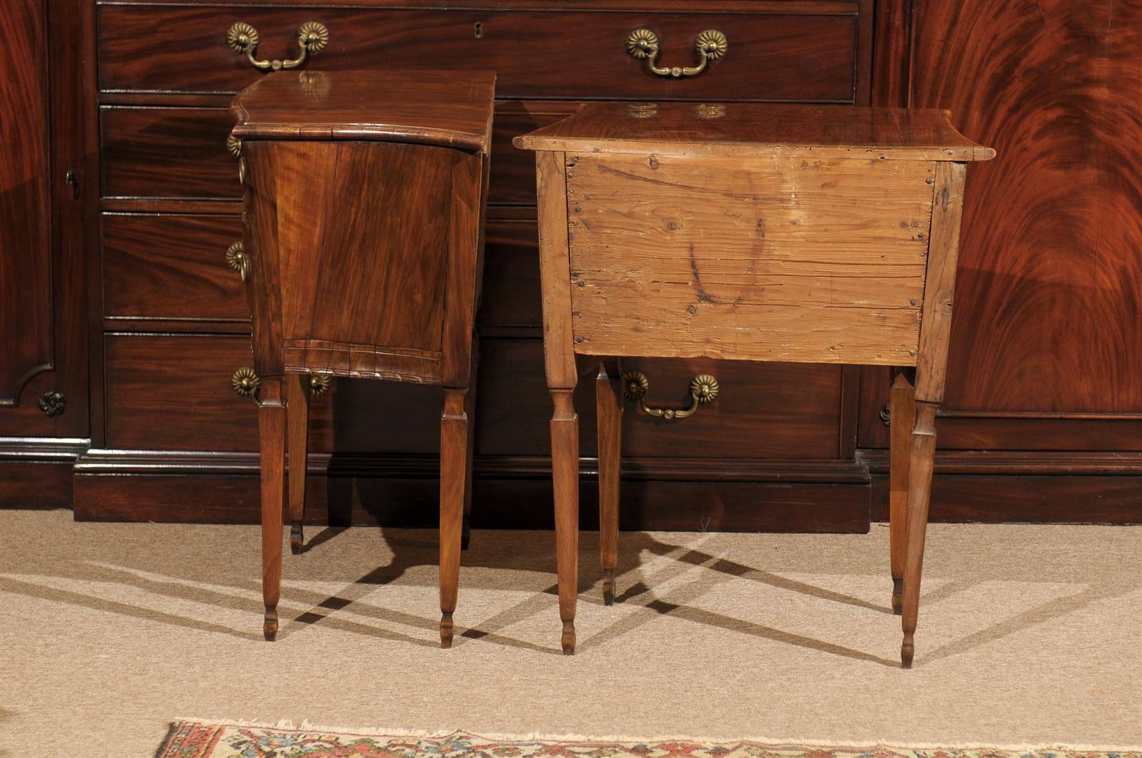 Pair of Walnut Italian Neoclassical Bedside Commodes, ca. 1790 5